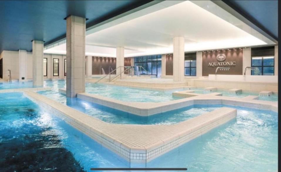 Cosy Apartment Disneyland Paris En Face De La Gare Rer Val D'Europe Serris Buitenkant foto